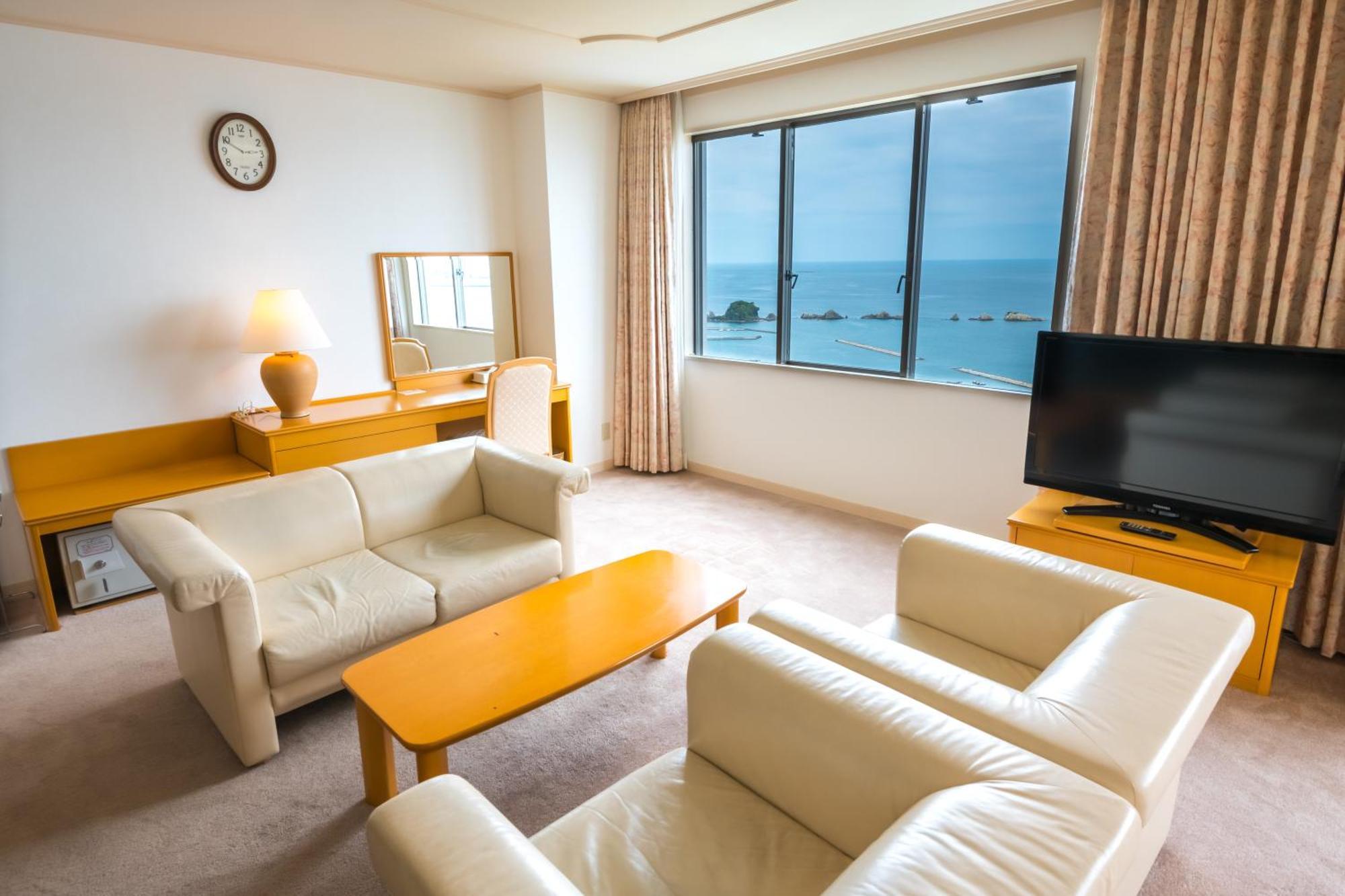 Mercure Wakayama Kushimoto Resort & Spa Екстериор снимка